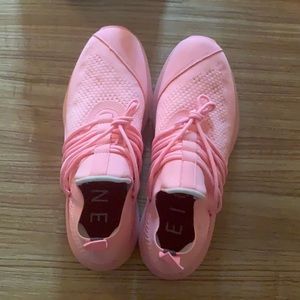 Lane eight trainer AD1